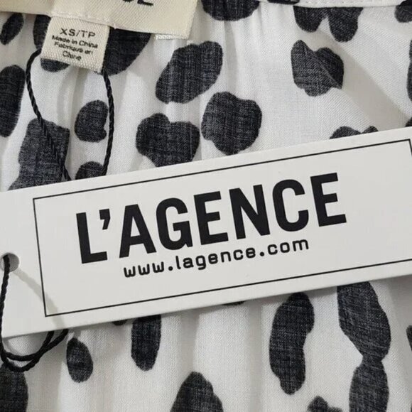 2/$50 L'Agence Black and White Printed Blouse Size XS – Stylish and Elegant - Picture 4 of 5
